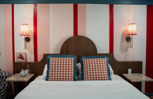 Jamberoo Hotel | The Lodge Jamberoo