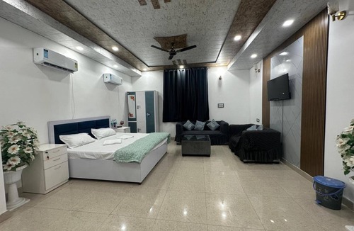 Sonepat Hotel | The Luxe Haven