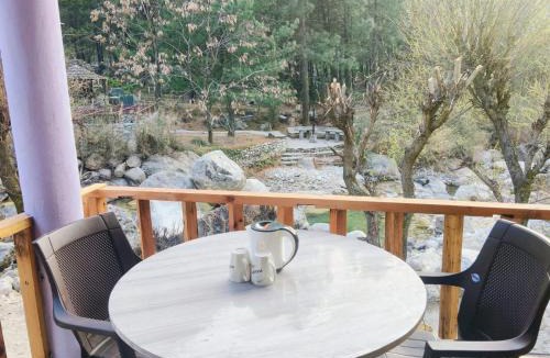 Banjar House | The Mountain Stream