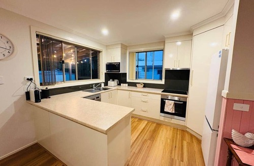 Tomakin House | The New Kid on the Block - Shell Shack @ Tomakin
