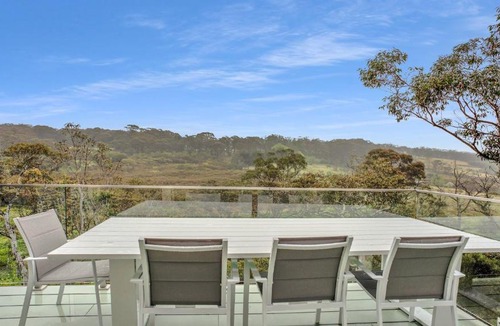 Katoomba House | The Olive House Backs Blue Mountains National Park