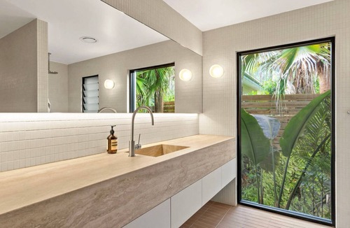 Bangalow House | The Palms, Luxury Home in Bangalow by Belle Escapes