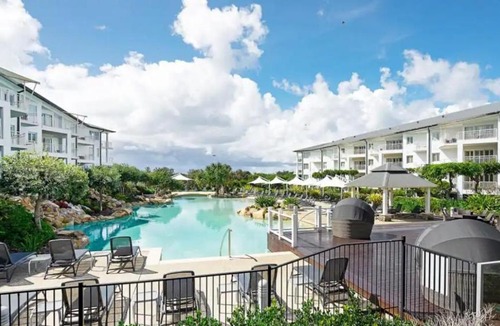 Kingscliff Apartment | The Pool Resort Kingscliff - 2 BR Ocean Facing Apartment (6230) - Holiday Management Co.