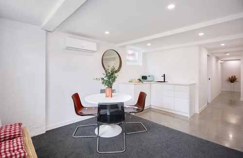 Labrador House | The Queenslander! Bright - Breezy - Beautiful