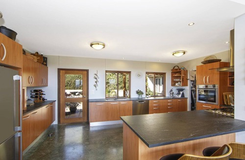 Barrington House | The Retreat - A Private Architectural Home Overlooking the Barrington Valley