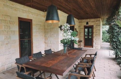 Bellbrook Villa | The Riverside Homestead - 8 guests