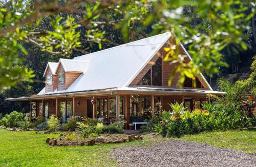 Scarborough House | The Scarborough - Pet Friendly Bushland Retreat