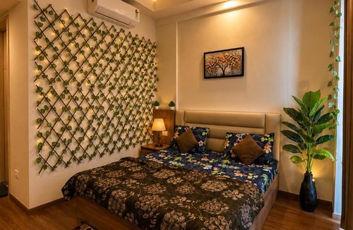 Greater Noida Bed & Breakfast | The Sky Cabin