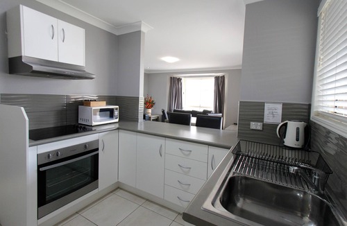Rockhampton Hotel | The Stirling Motel