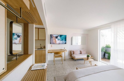 Yamba Hotel | The Surf Yamba - boutique hotel