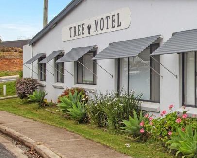 Narooma Hotel | The Tree Motel