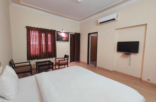 Udaipur Hotel | The Udaipur villa 2 private Home stay with pool