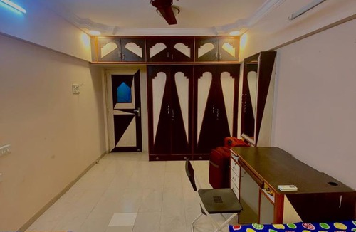 Goregaon West Hostel | The Vibe Stays