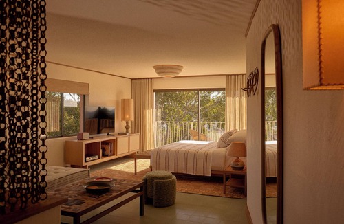 Narooma Hotel | The Whale