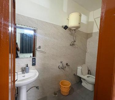 Dharampur Apartment | The Woods View Kasauli
