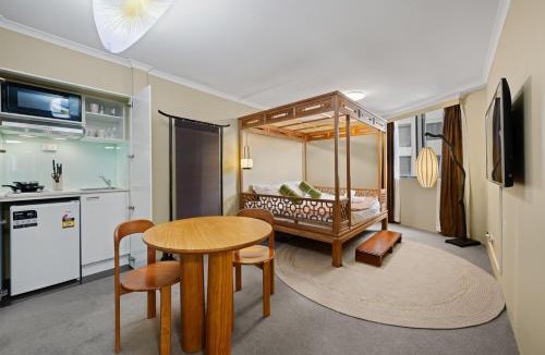 Haymarket Apartment | The Woodtopia | CBD | Parking | Gym | Pool