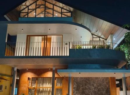 Irinjalakuda Villa | Thirike by Kayyalas
