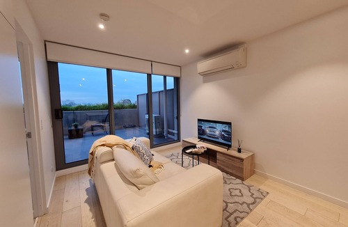 Flemington Apartment | This apartment is a 1 bedroom(s), 1 bathrooms, located in Flemington, VIC.