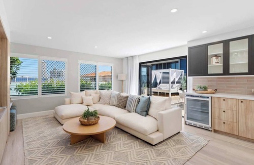 Miami Apartment | Tide by Khove