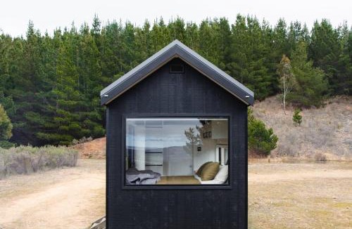 Meadow Flat House | Tiny Lucy