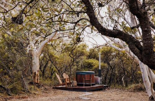 Dural Cabin | Tiny Wombat and Wallaby - Dural