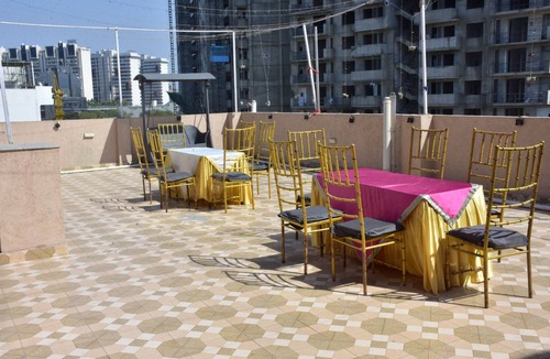 Gurugram House | Tipsyy inn 007