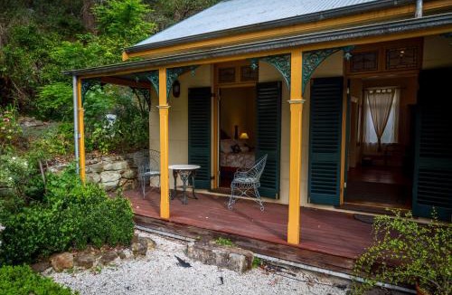 Ebenezer Bed & Breakfast | Tizzana Winery Bed and Breakfast