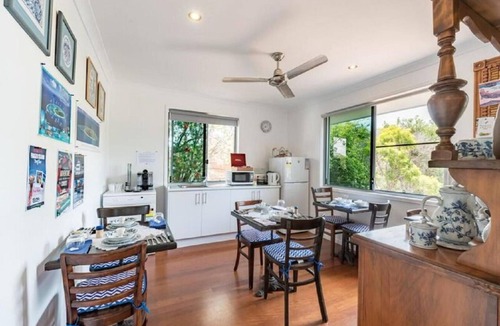 Torquay Bed & Breakfast | Torquay Terrace Bed & Breakfast