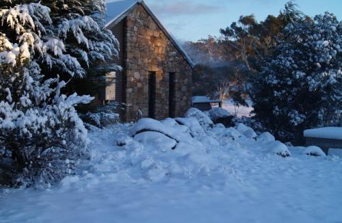 Jindabyne House | TOUCHDOWN COTTAGES