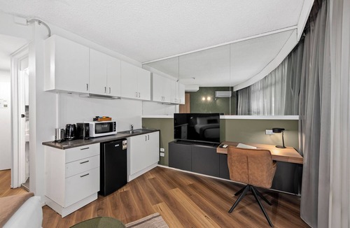 Brisbane Central Business District Hotel | Tower Mill Hotel