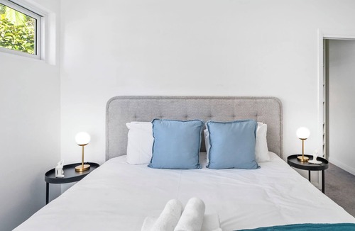 Balmain House | Tranquil Haven in Balmain