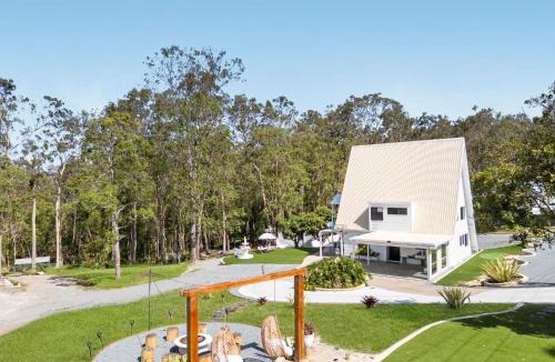 Mudgeeraba House | Tranquil Hideaway in Mudgeeraba - Fully Fenced