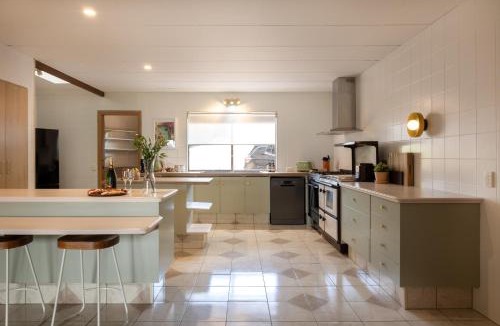 Eagle Heights House | Tranquil mountain escape with bushland views