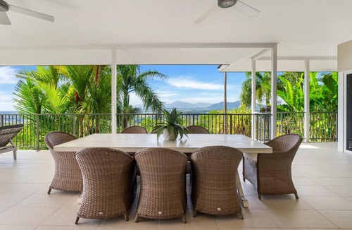 Smithfield House | Tranquillity - Poolside Sanctuary & Rainforest Views