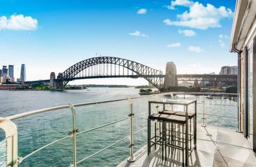 Kirribilli Apartment | Transcending Views