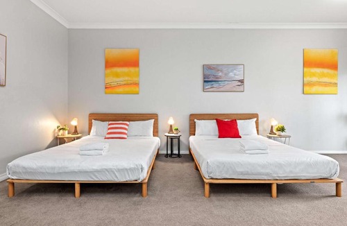 Kingsford Apartment | Transit-Friendly Studio - Direct to City & Beach at Kingsford
