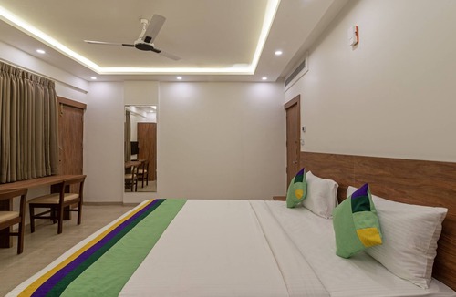 Jayanagar Hotel | Treebo Global Stay, Jayanagar