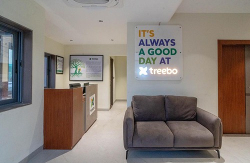 Indore Hotel | Treebo Hub