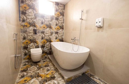 Patia Hotel | Treebo Moon Waalk, Patia