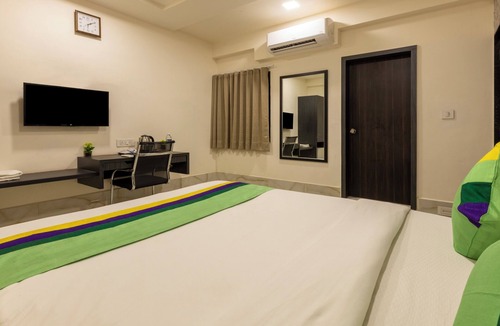 Rajkot Hotel | Treebo Oscar