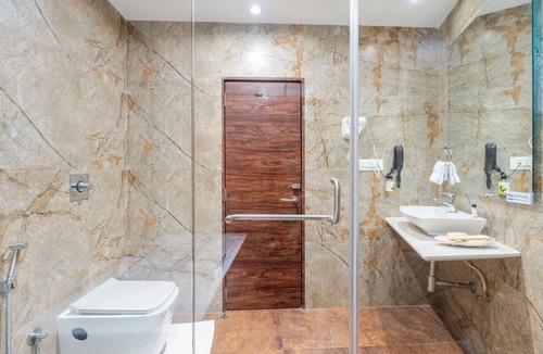 Andheri East Hotel | Treebo Premium Widlor Boutique