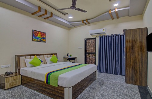 Chandrapur Hotel | Treebo Royal, Chandrapur