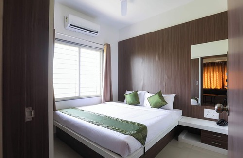 Nashik Hotel | Treebo Sapphire Studio