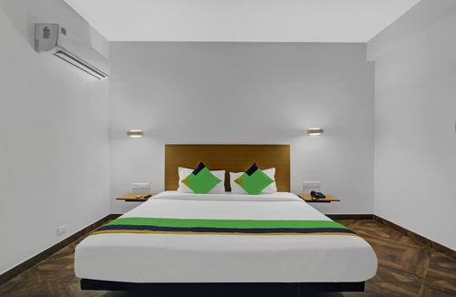 SR Nagar Hotel | Treebo Shubham SR Nagar