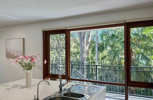 Caves Beach House | Treehouse Waterview at Caves Beach!