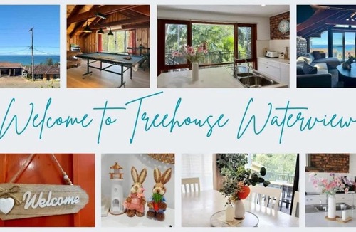 Caves Beach House | Treehouse Waterview at Caves Beach!