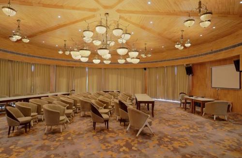 Kasauli Hotel | Treetop by Eight Continents Royalpine, Kasauli