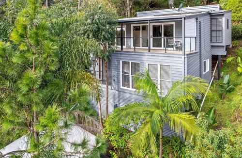 Terrigal House | Treetop Terrigal Retreat | Pets, 4BR, Beach Walk