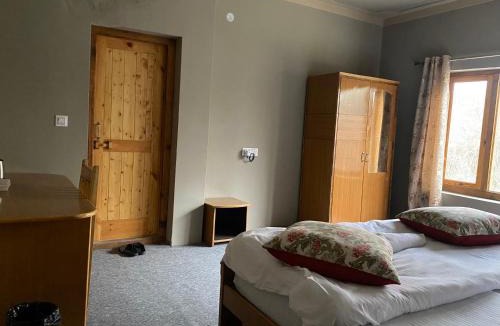 Diskit Hotel | Tsogstot residency