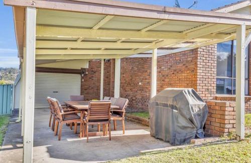 Tura Beach House | Tura Beach Getaway on Telopea